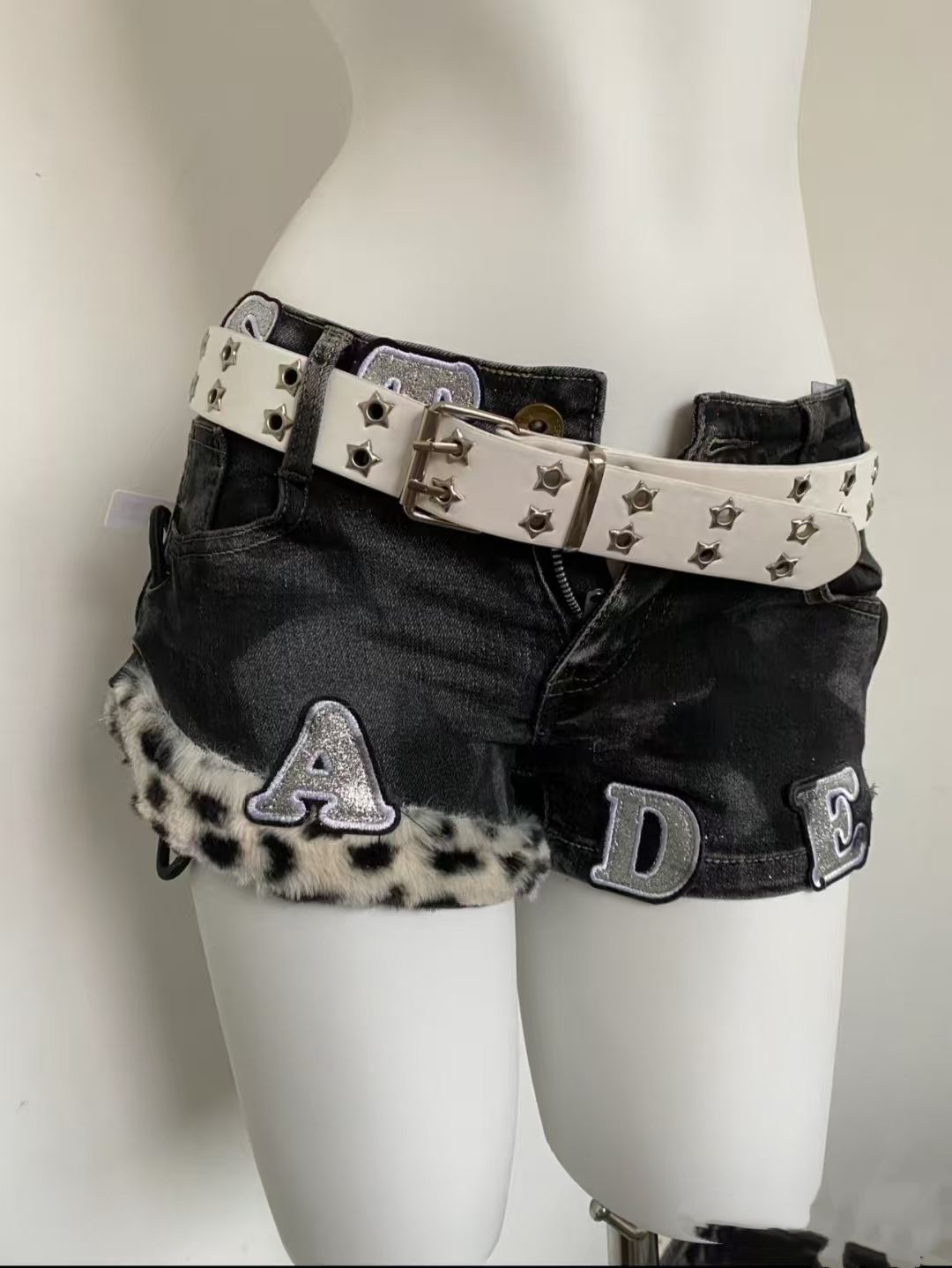 Y2k Embroidered Patch Denim Sh - огляд і ціна Summer Clothing Y2K